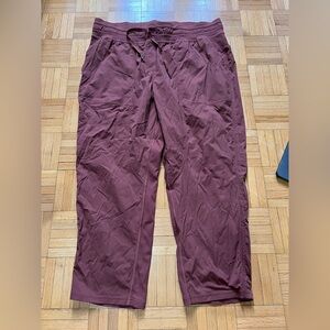 Lululemon dance studio crop